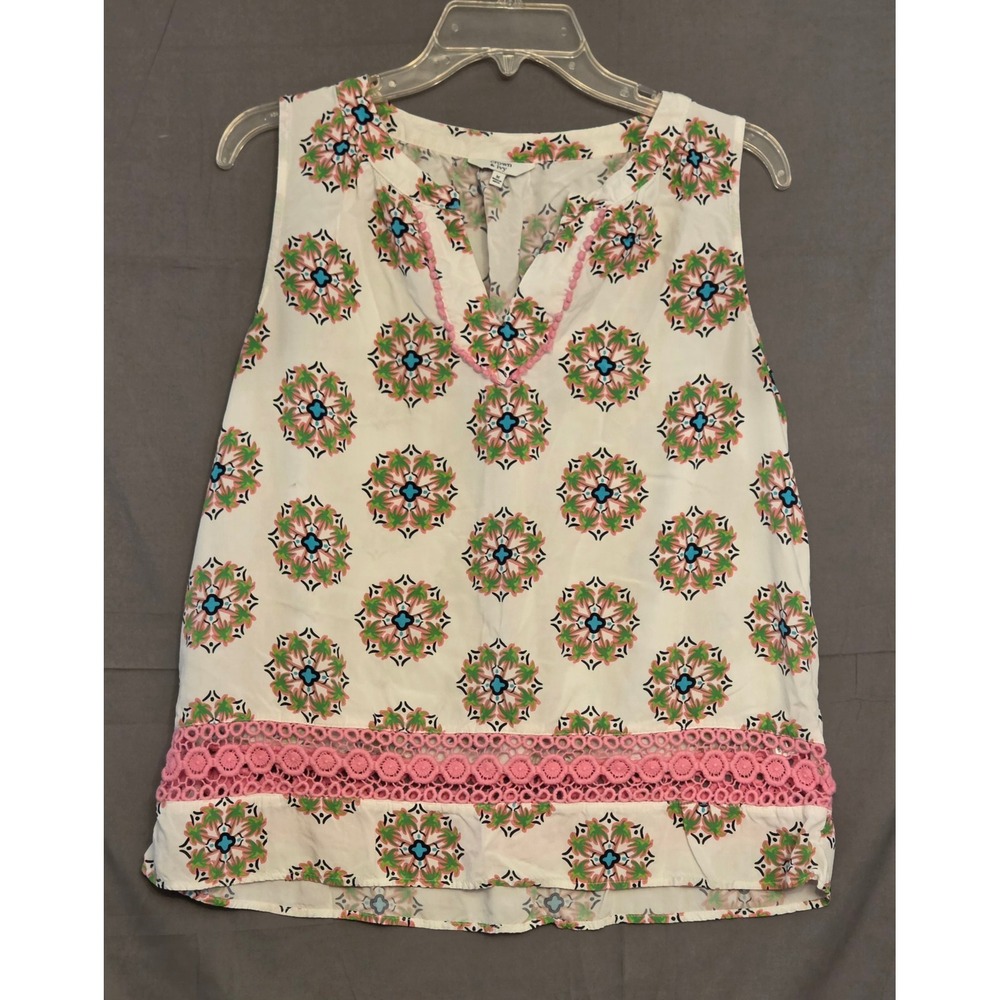 Crown & Ivy Mandala Print Shirt Womens Size Medium Crochet Bottom Multicolor